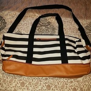 DSW weekender bag